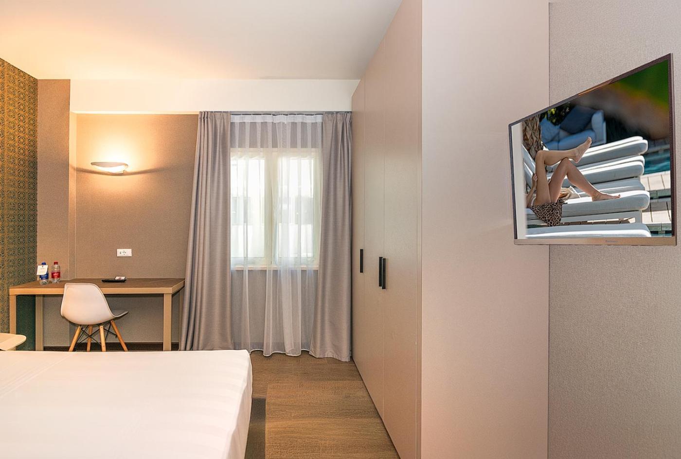 Hotel Joseph Марина-ди-Пьетрасанта Экстерьер фото